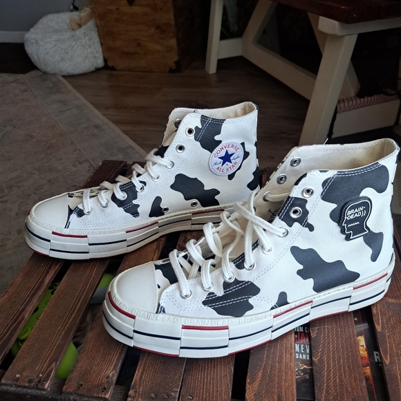 6 pairs of converse - Picture 4 of 7